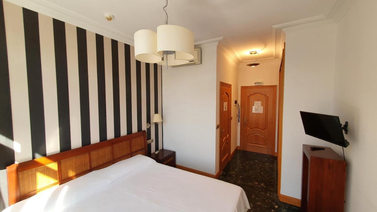 Hostal Ansonea ベラ  部屋 写真