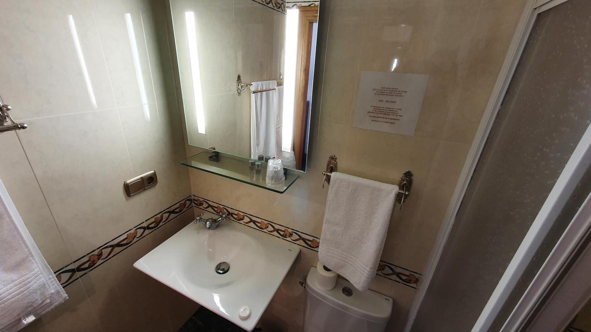 Hostal Ansonea ベラ  部屋 写真